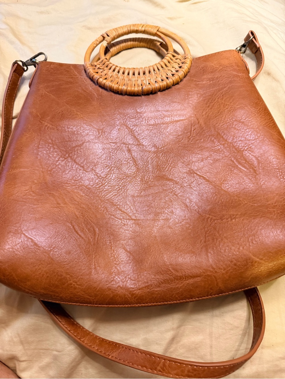 ✨ 3 for $15 sale - Classic Faux Leather Shoulder Bag with Woven Ring Handles - Picture 3 of 8